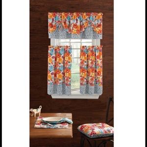 The Pioneer Woman Flea Market 3-Piece  Valance Set